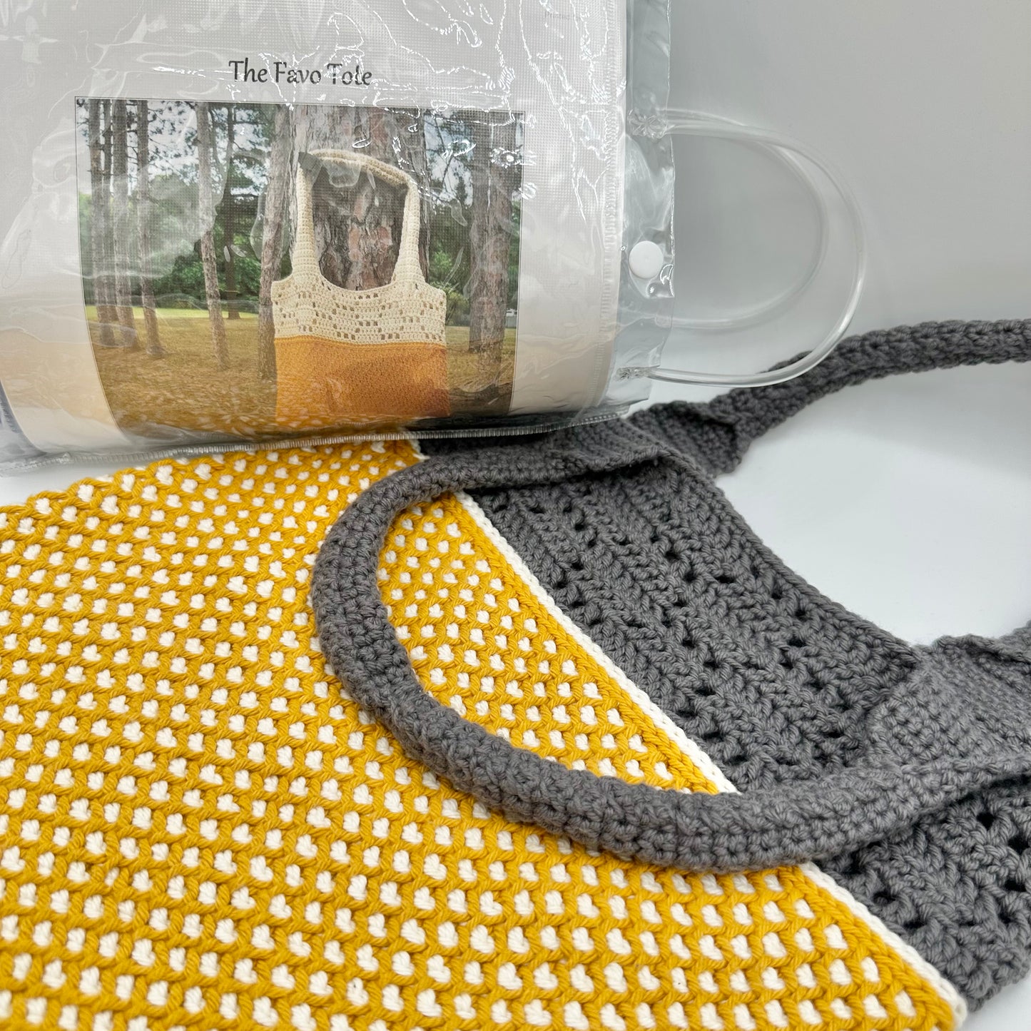 The Favo Tote Tunisian Crochet Kit