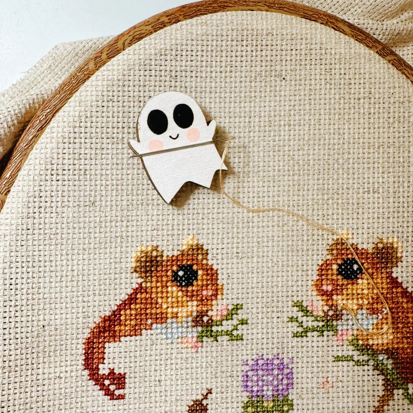 Wooden Needle Minder