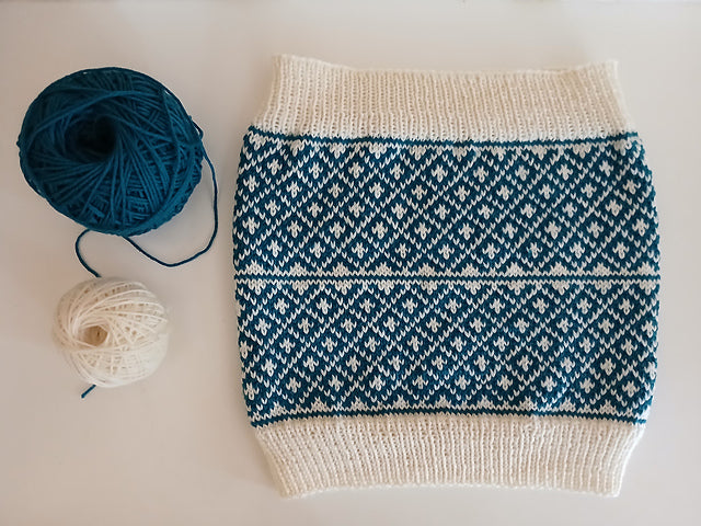 Yarn Store Cowl Knitting Kit