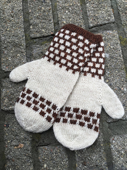 Easy Slip Stitch Mitts Knitting Kit