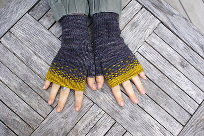 Driftless Mitts (DK) Knitting Kit