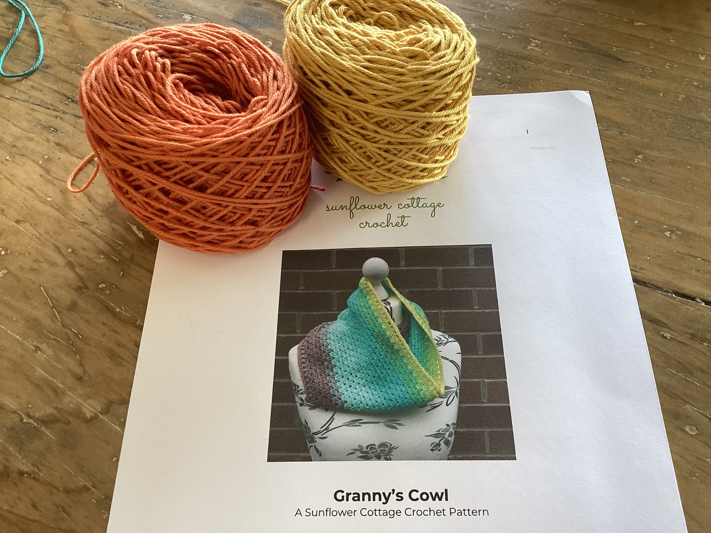 Granny's Cowl (Crochet) Kit
