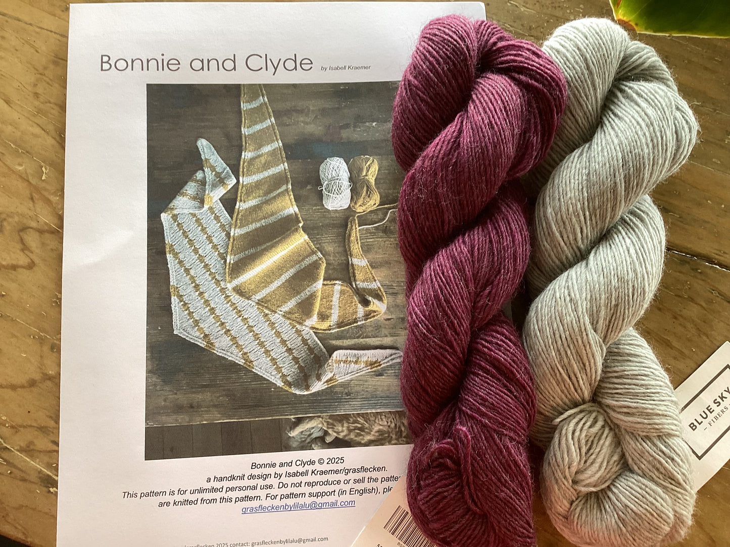 Bonnie and Clyde Scarves (Knitting) Kit