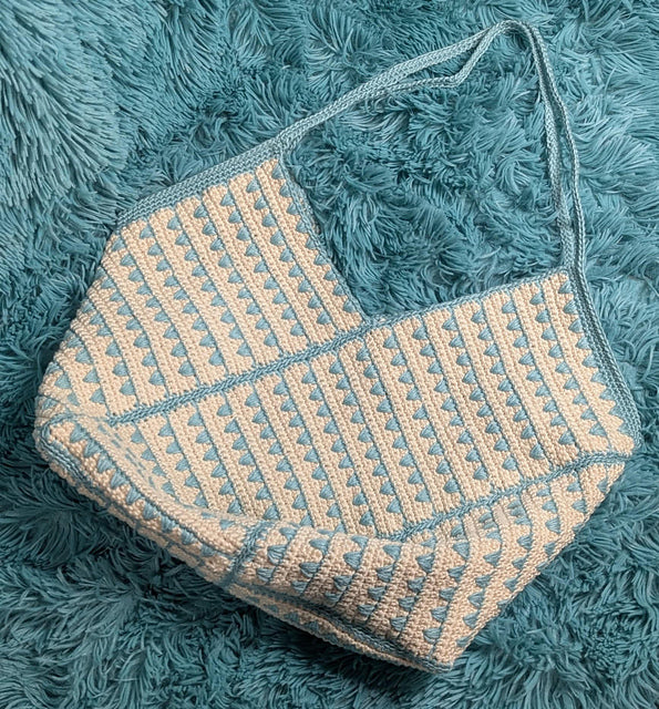 Crochet 201:  Stunning Spikes Bag